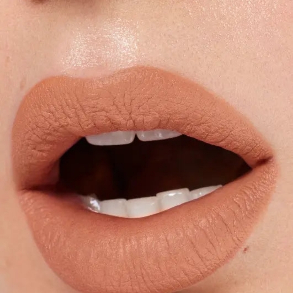 About Face Lip Liner In HAPPY ENDINGS - Picture 5 of 5